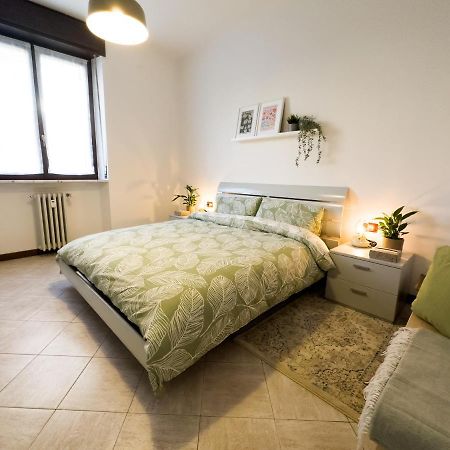 Ferienwohnung Litta'S Flat In Affori - 3 Mins Walk From Mm3 Mailand Exterior foto
