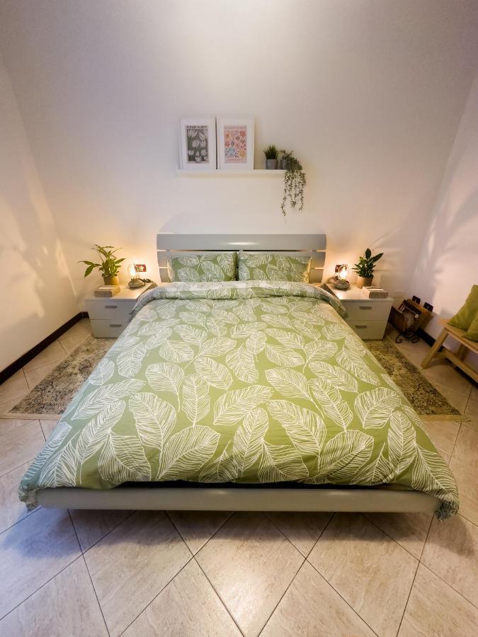 Ferienwohnung Litta'S Flat In Affori - 3 Mins Walk From Mm3 Mailand Exterior foto