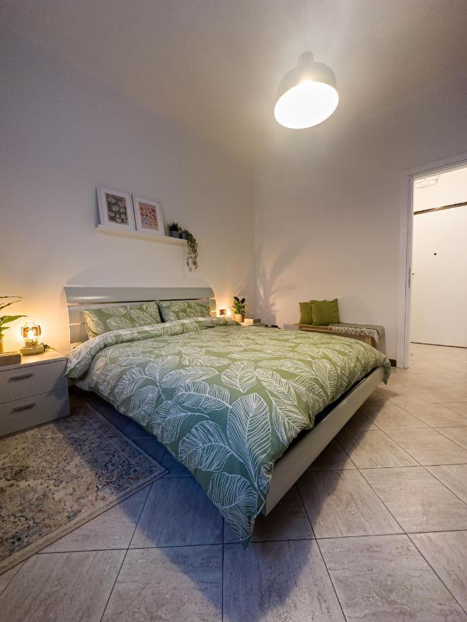 Ferienwohnung Litta'S Flat In Affori - 3 Mins Walk From Mm3 Mailand Exterior foto