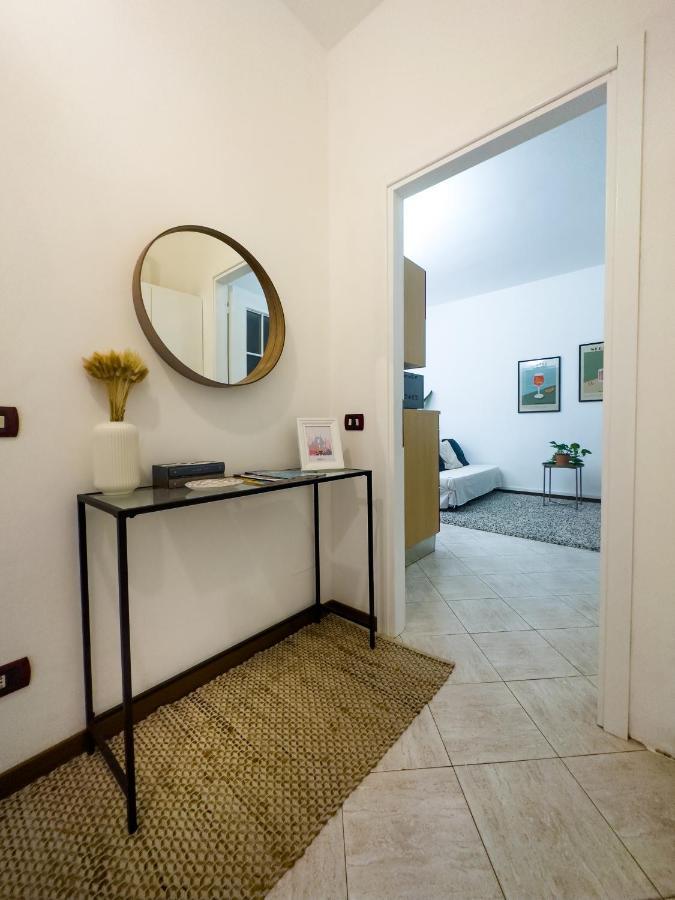 Ferienwohnung Litta'S Flat In Affori - 3 Mins Walk From Mm3 Mailand Exterior foto