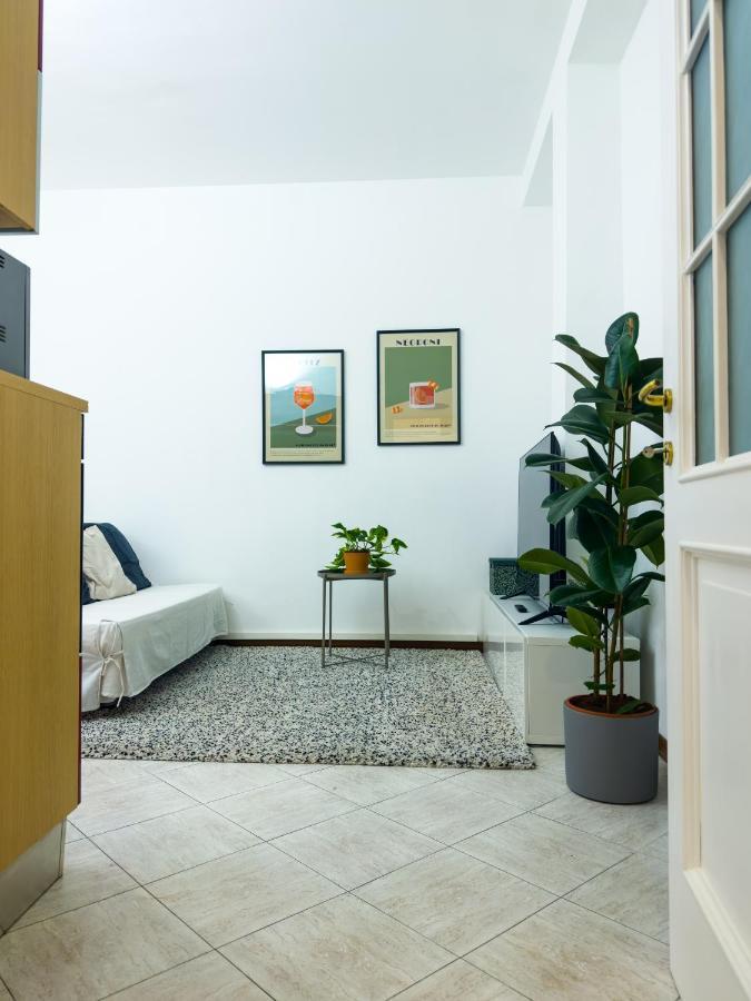 Ferienwohnung Litta'S Flat In Affori - 3 Mins Walk From Mm3 Mailand Exterior foto